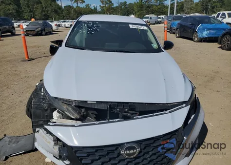 2024 Nissan Altima Sr z USA, uszkodzony, nr VIN 1N4BL4CV5RN415741